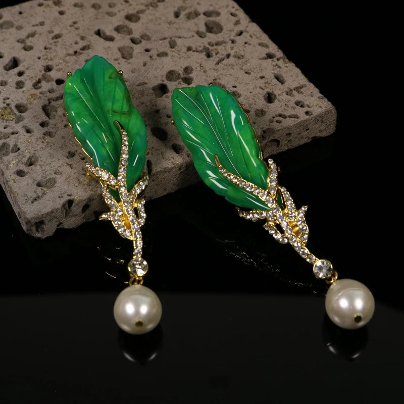Green Leaves Long Pendant Baroque Style Earrings Pendant Acc