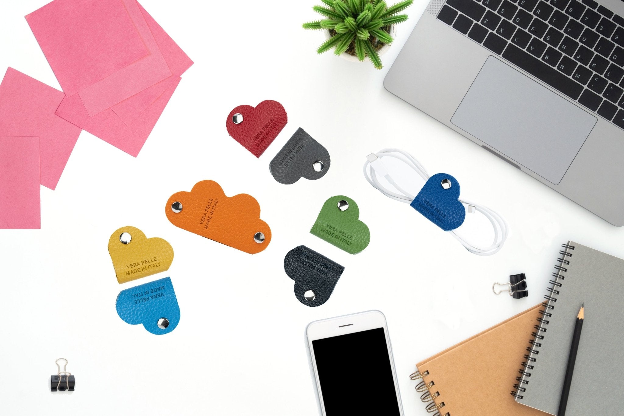 K0039DB Avvolgicavo Cuore Made in Italy in Vera Pelle pieno - Jasmind Stores