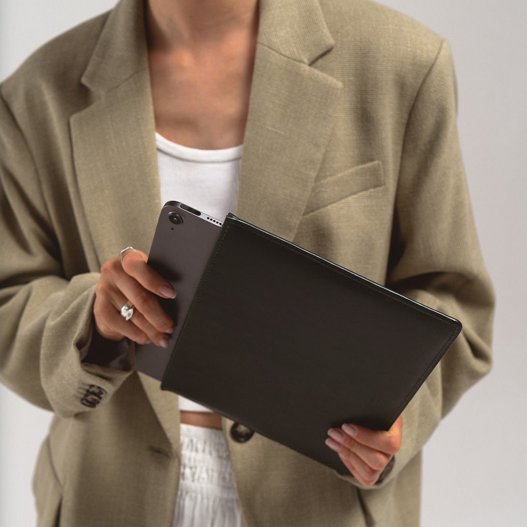Slim Leather Sleeve for iPad - Jasmind Stores